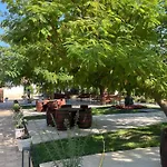 Lantgård Clos Des Colombes - Vineyard & Wine Experience Douăzeci şi Trei August