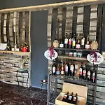 Clos Des Colombes - Vineyard & Wine Experience *
