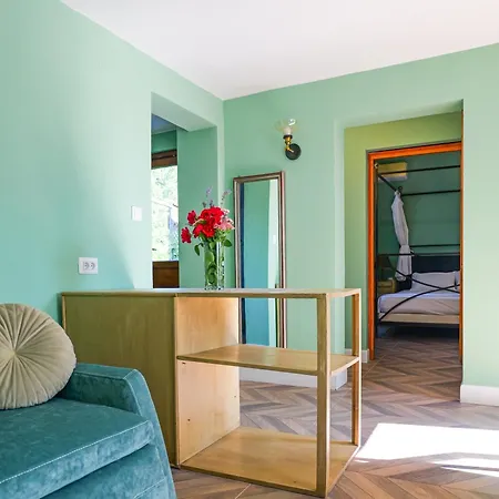 Domeniile Clos Des Colombes בית חווה Douăzeci şi Trei August